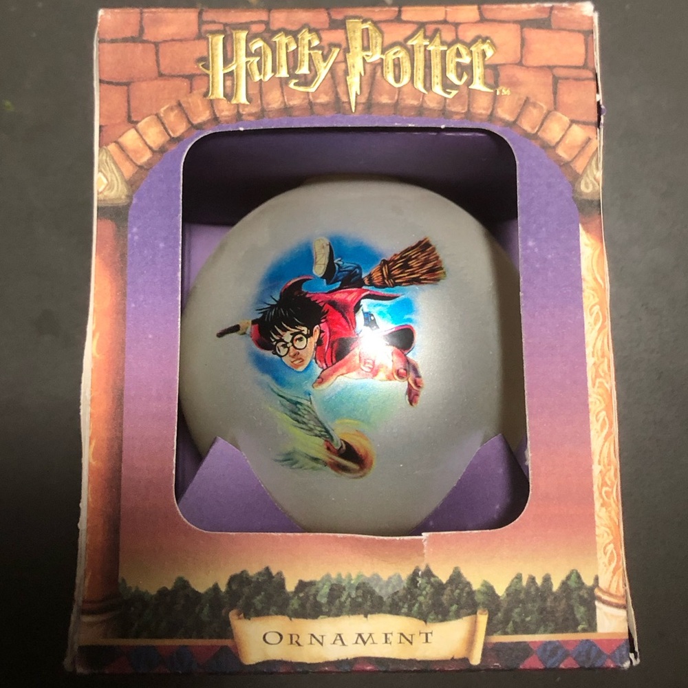 Harry Potter and the Sorcerer’s Stone Christmas ornament by Kurt Adler (2000)